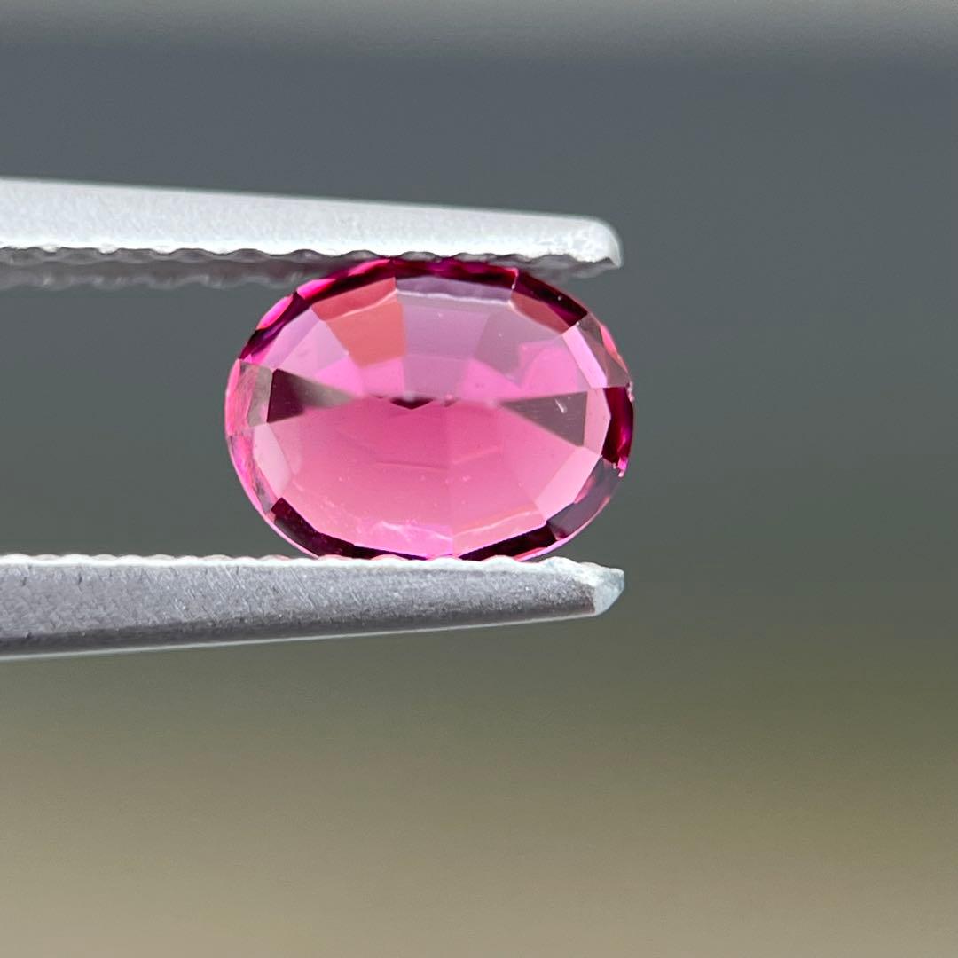 スリランカ産非加熱天然ロードライトガーネットルース