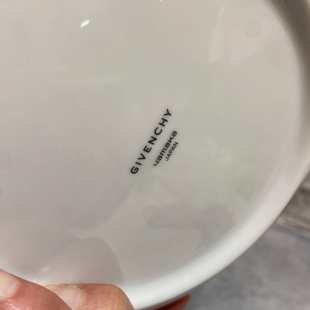 未使用⭐️GIVENCHY ジバンシー　プレートセット　25点