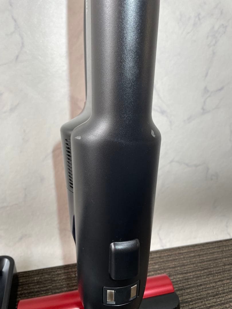 983 東芝 コードレススティッククリーナー 掃除機 充電式 取説付き 高年式