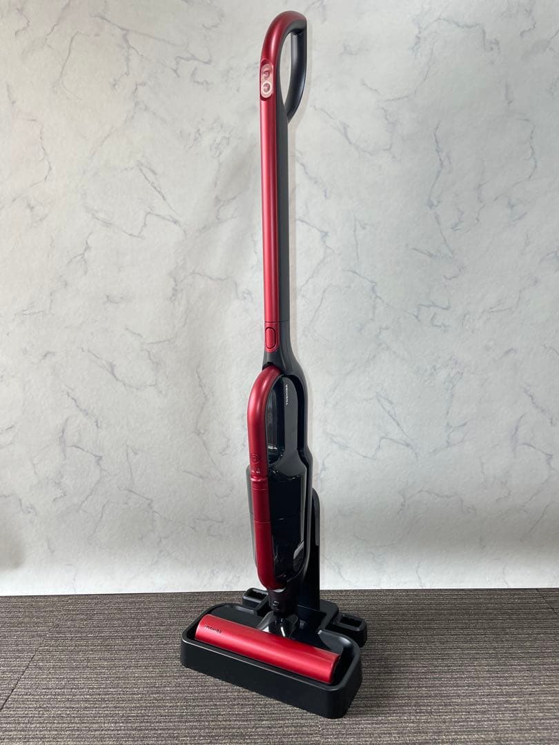 983 東芝 コードレススティッククリーナー 掃除機 充電式 取説付き 高年式