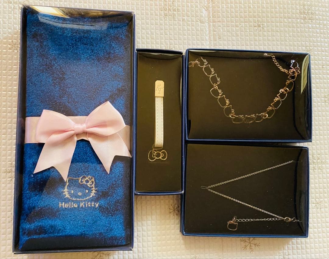 Hello Kitty アクセサリーセット