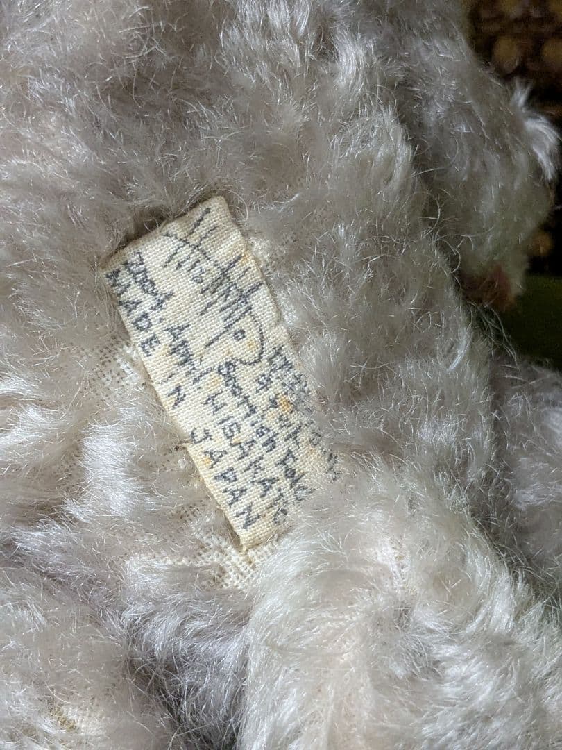 加藤日砂　切株のガーリィキャット