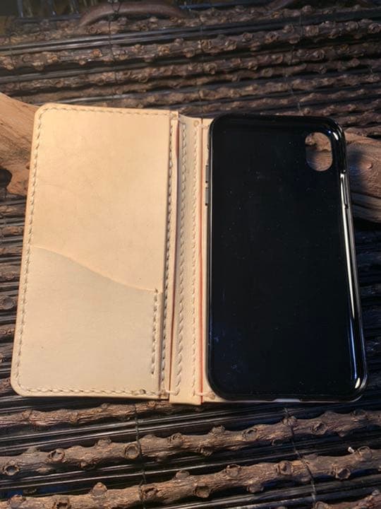 スマホケース(カラーヌメ刻印×赤)