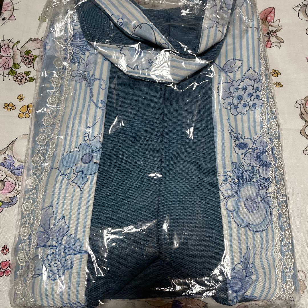 【新品未使用品】ロラライハリス レア ブルーレディバッグ、ナースポーチ