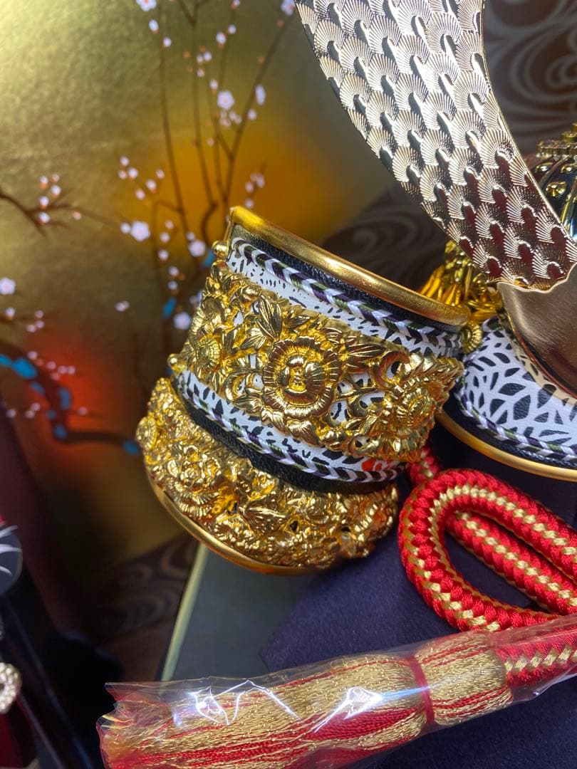 東京久月　五月人形　家紋付き兜飾り平飾りセット　正絹糸