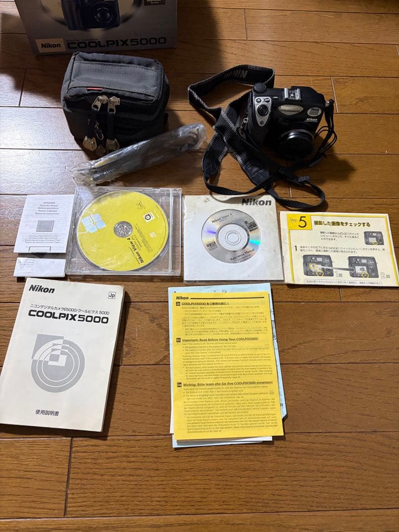Nikon COOLPIX 5000 デジタルカメラ
