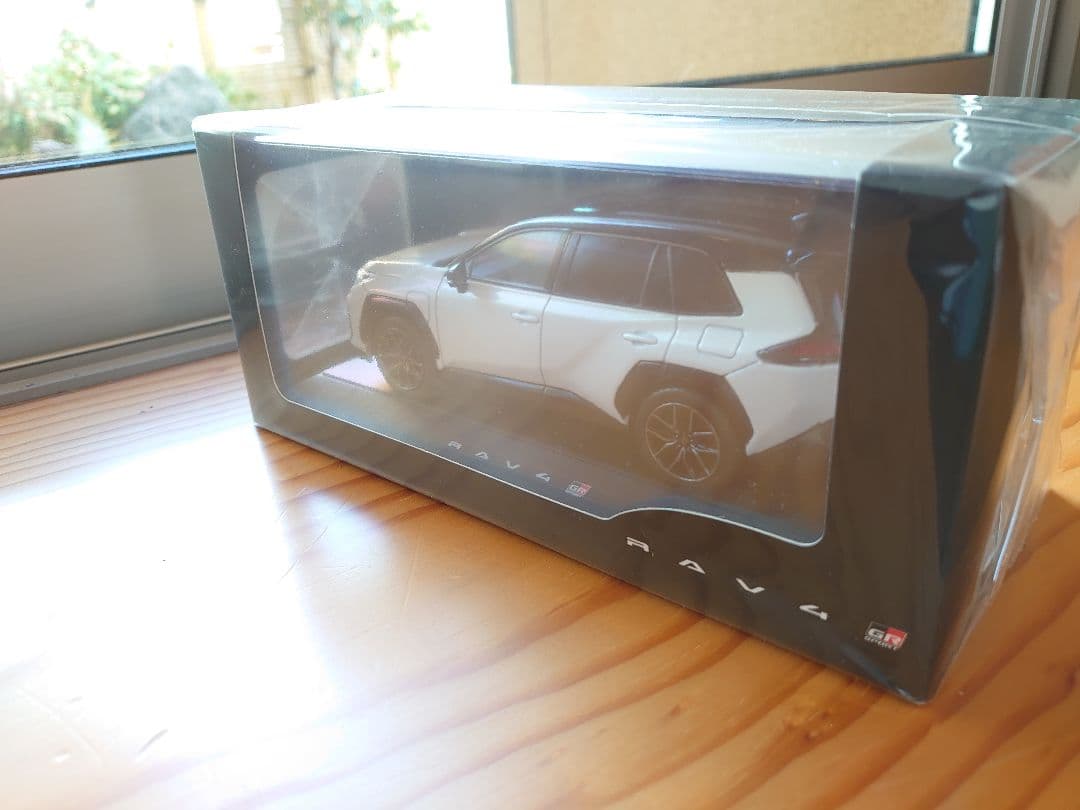 ☆ゲリラSALE 新RAV4　GR　SPORT　ブラックホワイト　カラーサンプル