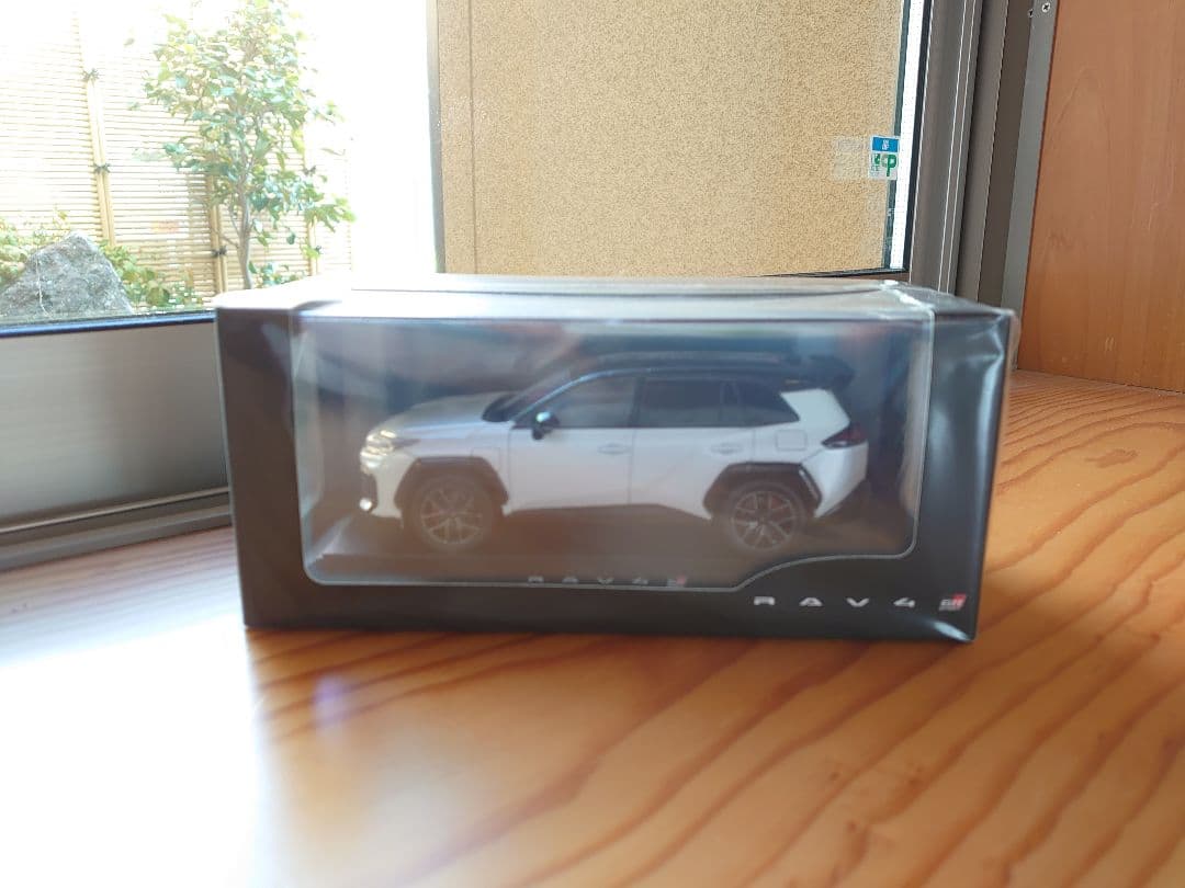 ☆ゲリラSALE 新RAV4　GR　SPORT　ブラックホワイト　カラーサンプル