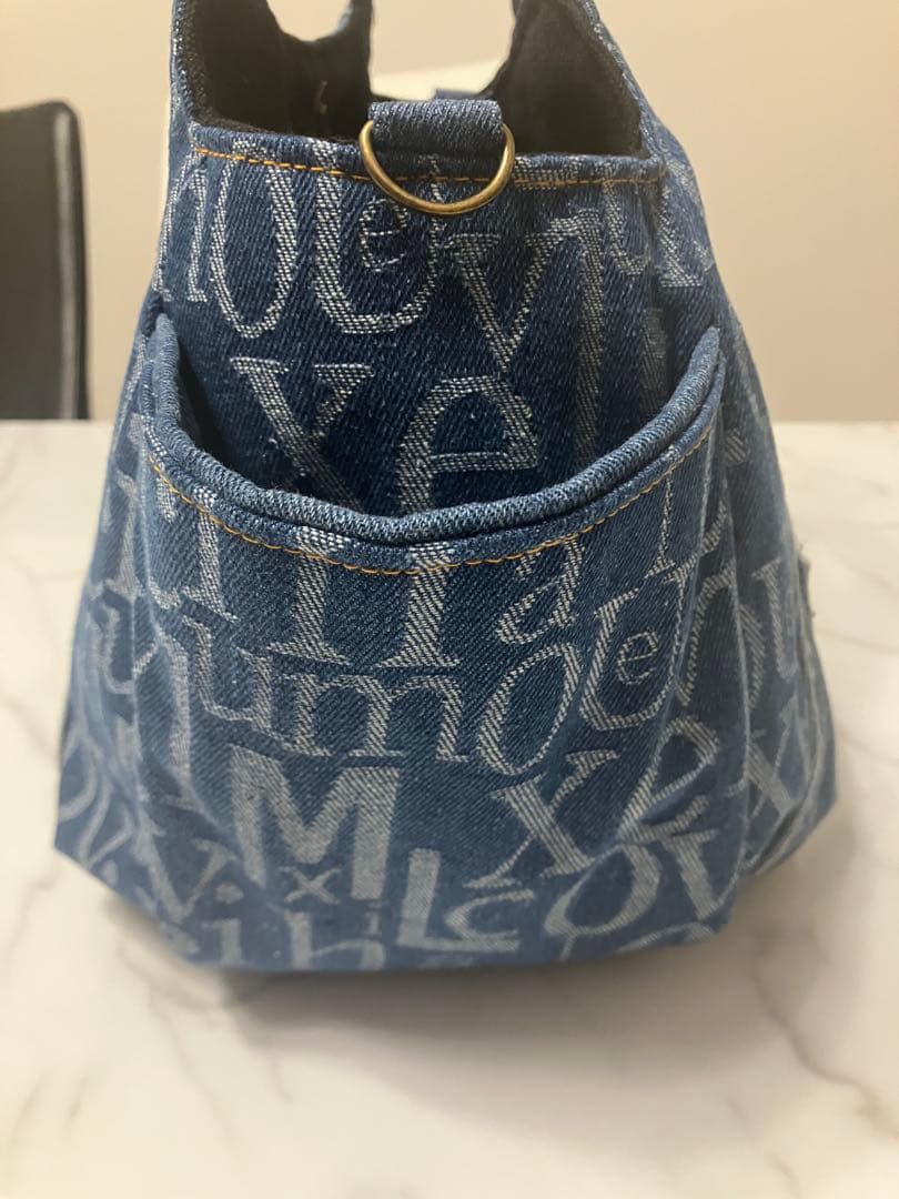 921 大きめ英字デニムリメイクバック　ハンドメイド