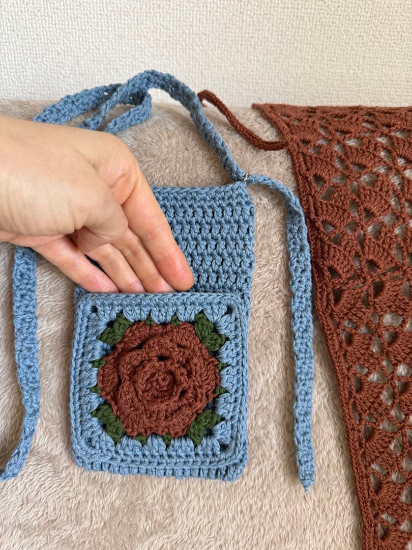 かぎ針編みスマホショルダーバッグとショールセット