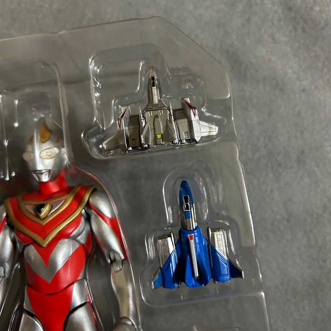 ウルトラアクト　ウルトラマンガイア & XIGファイターセット