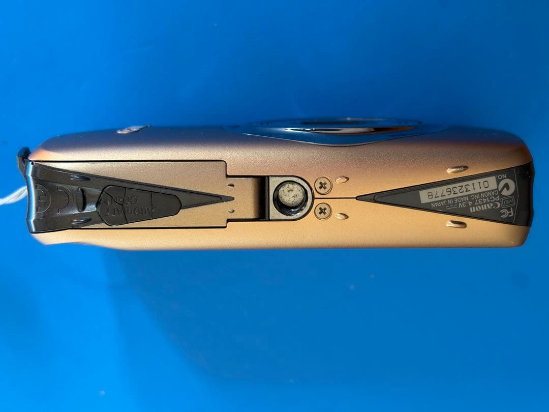 Canon IXY Digital 930 IS ゴールド