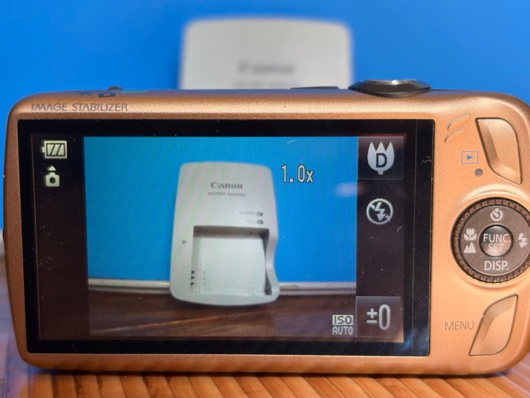 Canon IXY Digital 930 IS ゴールド
