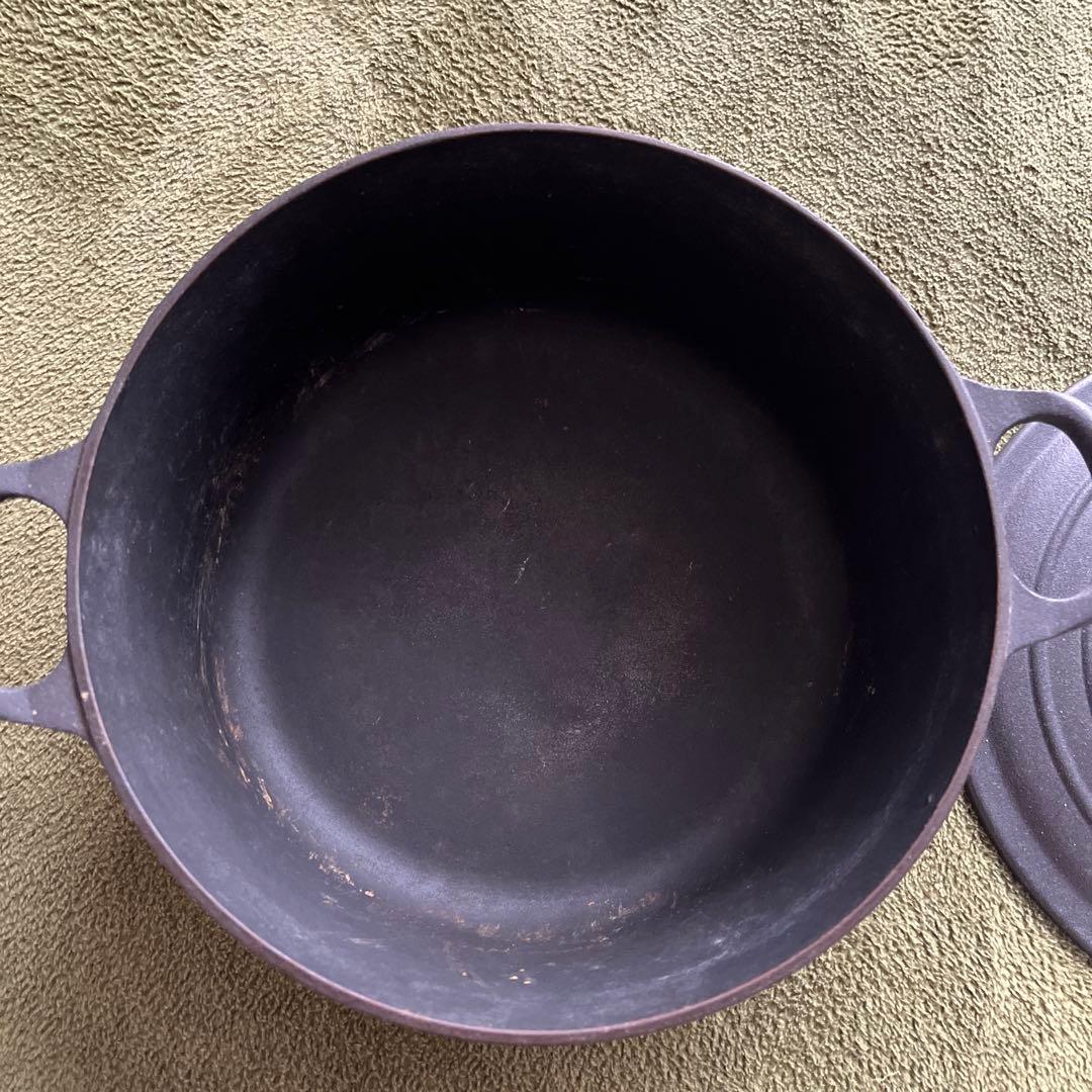 LE CREUSET 鋳鉄鍋 24cm 黒