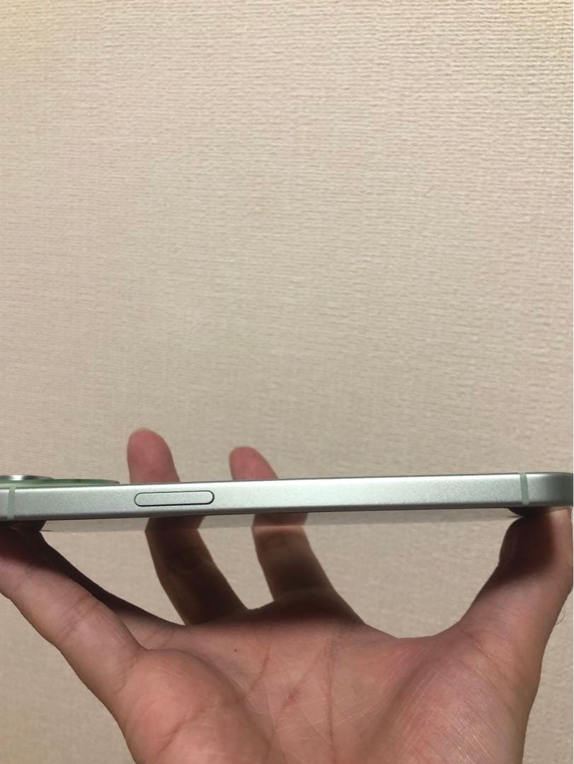 iPhone 15 256G 本体 ミントグリーン　SIMフリー　即日発送