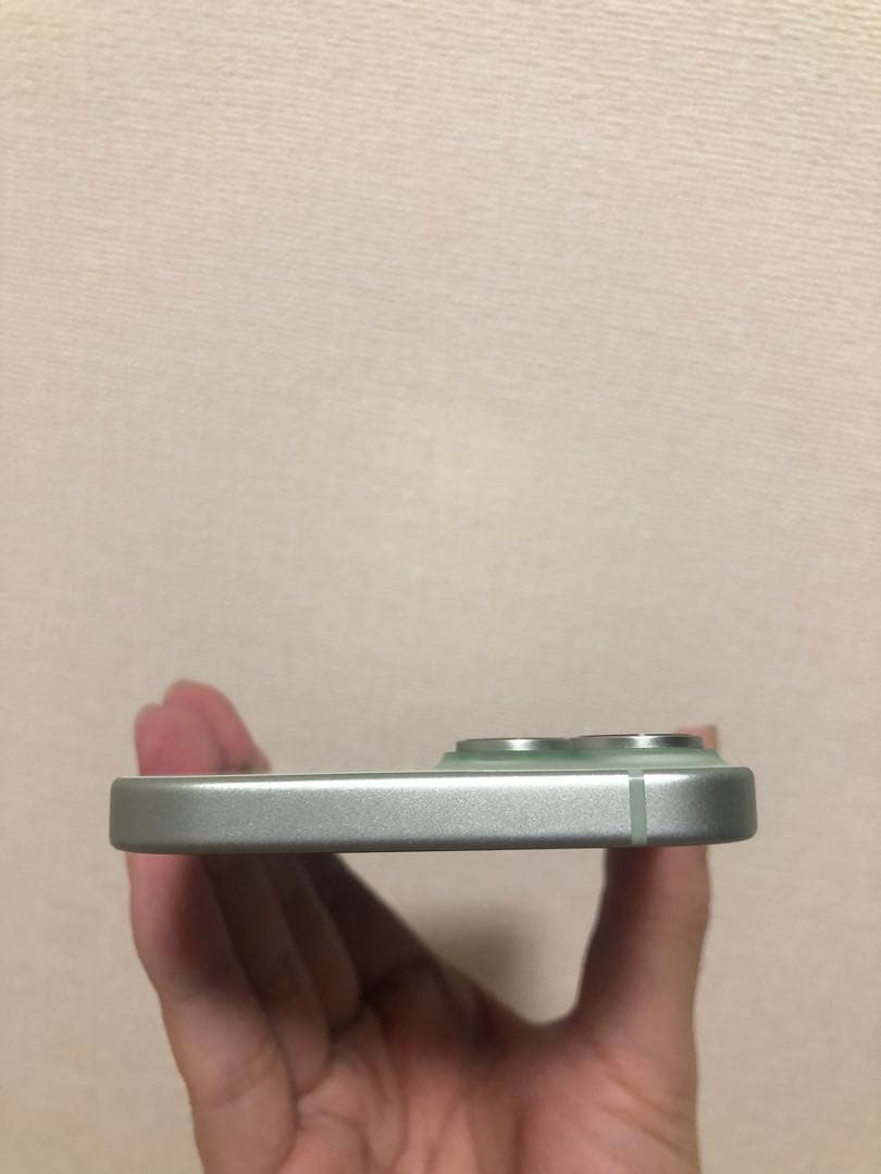 iPhone 15 256G 本体 ミントグリーン　SIMフリー　即日発送