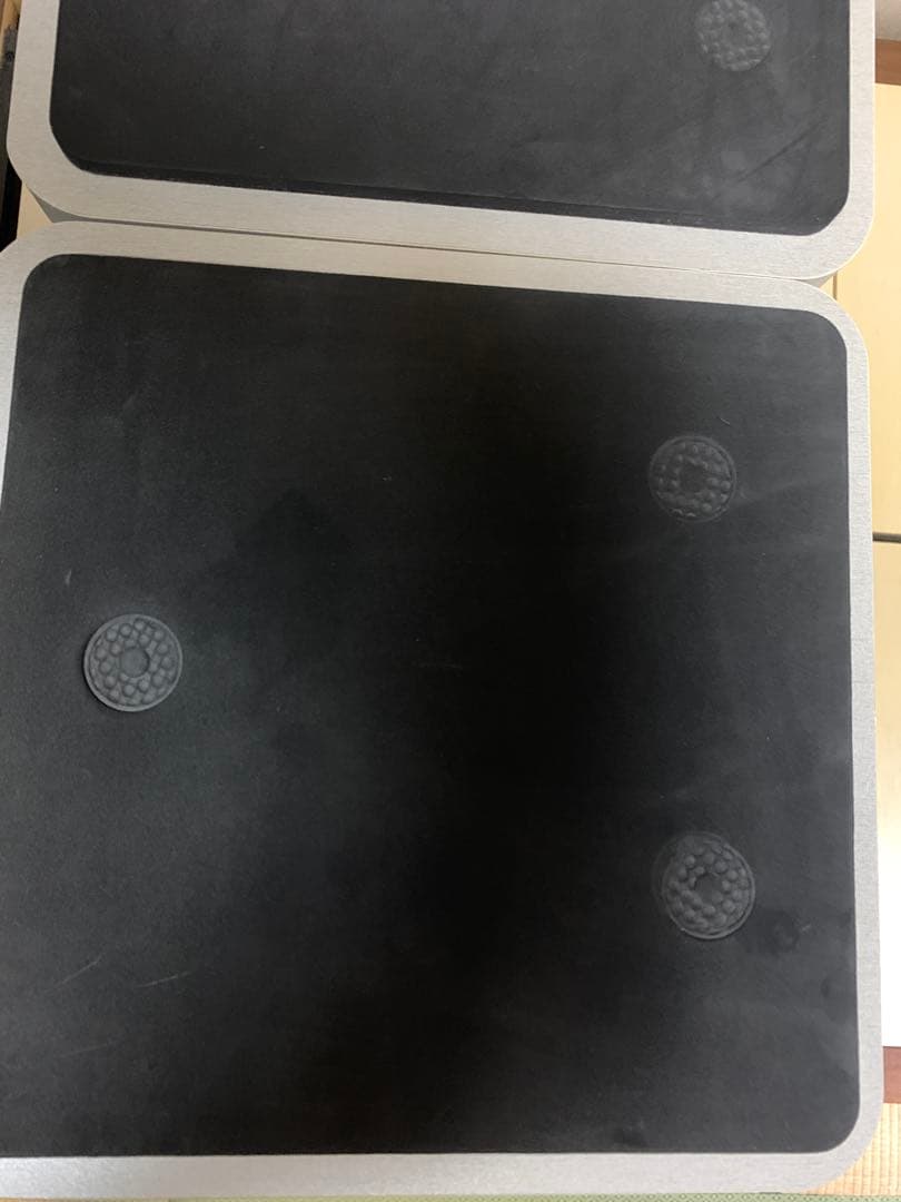 ぽんでりんぐ　zaor スピーカースタンド　白