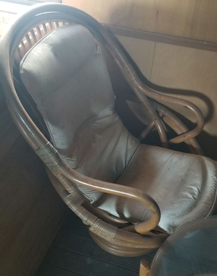 ヴィンテージ・希少★回転ハイチェア2脚　ガラステーブル 3点セット 籐　引取