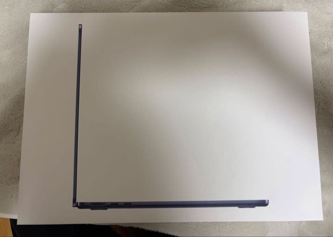 MacBook Air M3 8GB/256GB ミッドナイト 13インチ