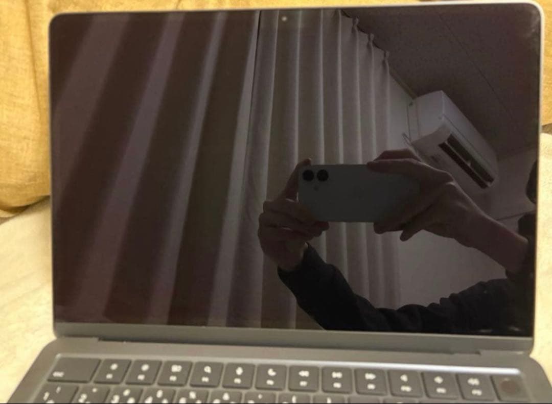 MacBook Air M3 8GB/256GB ミッドナイト 13インチ