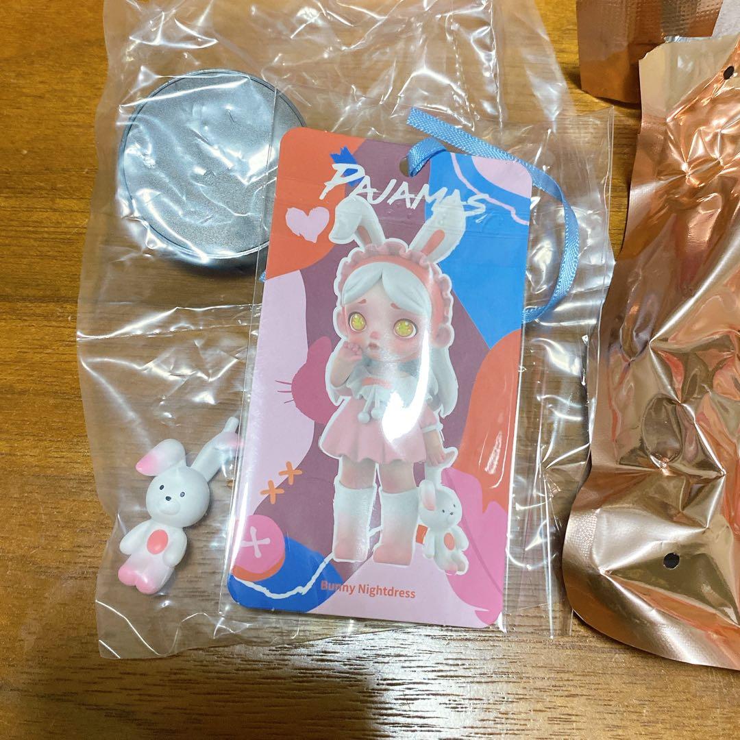 ポップマート　popmart Laura ローラ　bunny バニーナイトドレス
