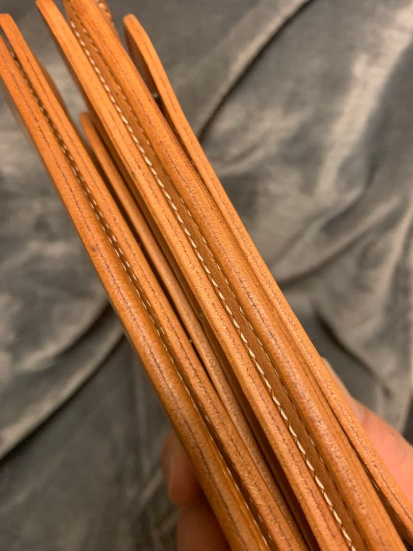 オール栃木レザー製の長財布