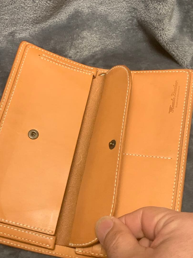 オール栃木レザー製の長財布