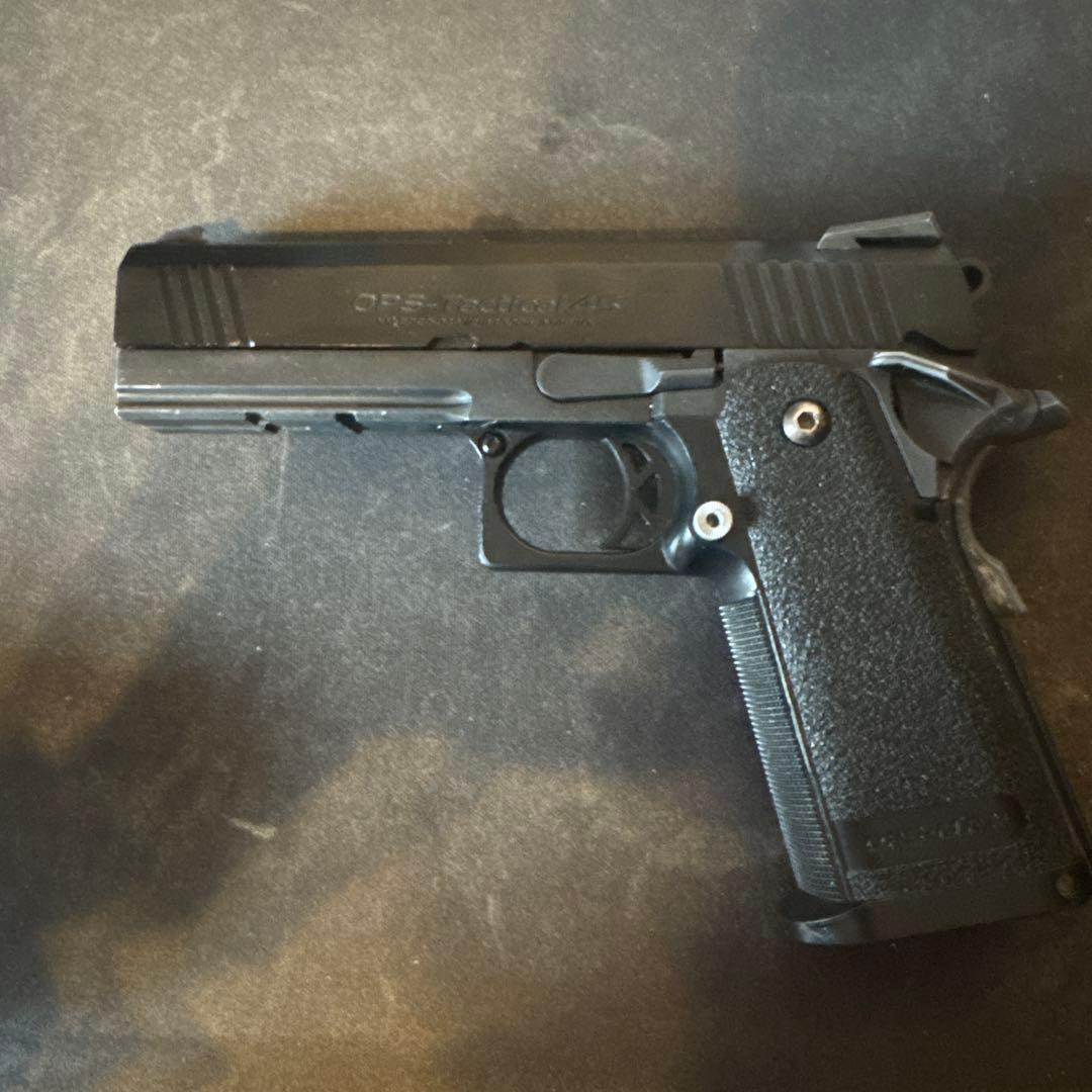 東京マルイ　ハイキャパ4.３　マガジン2本付き