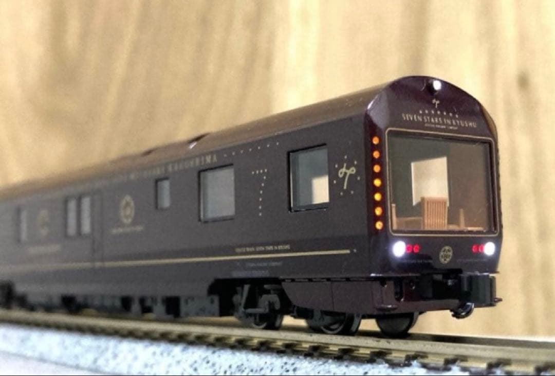 KATO　「ななつ星in九州」　クルーズトレイン　8両セット
