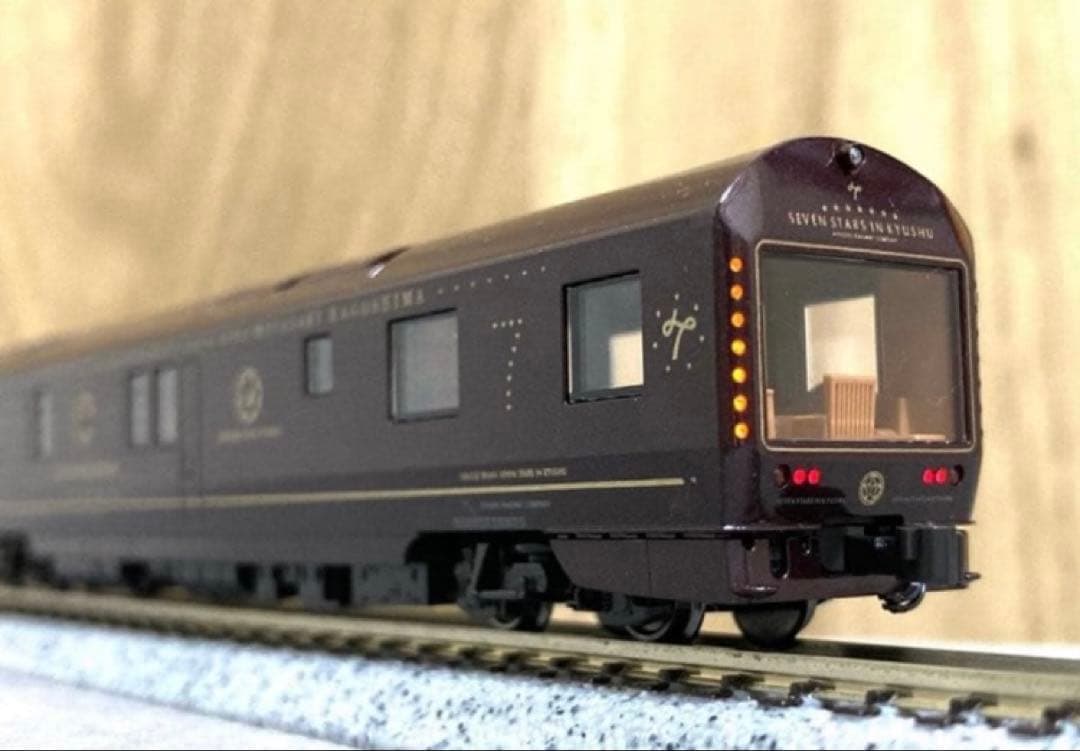 KATO　「ななつ星in九州」　クルーズトレイン　8両セット