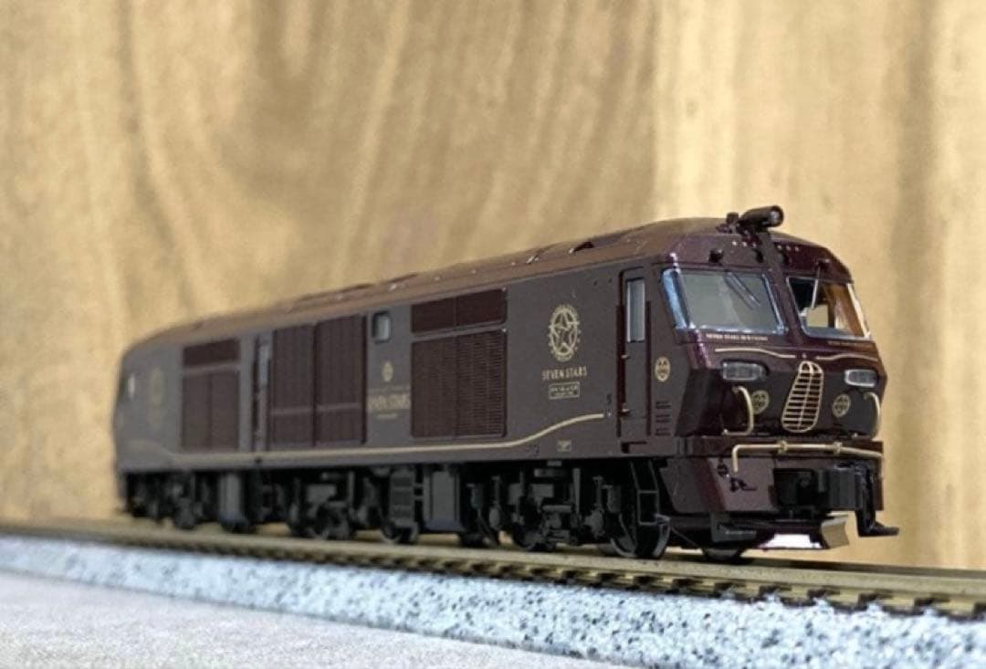 KATO　「ななつ星in九州」　クルーズトレイン　8両セット