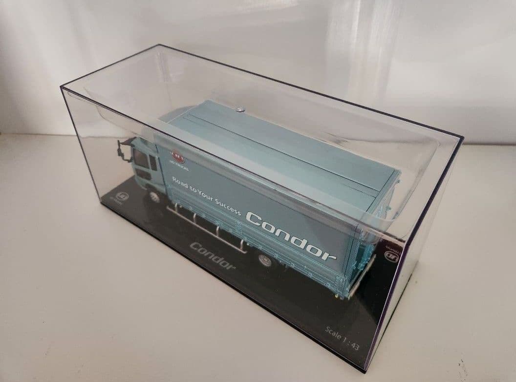 UDトラックス　コンドル