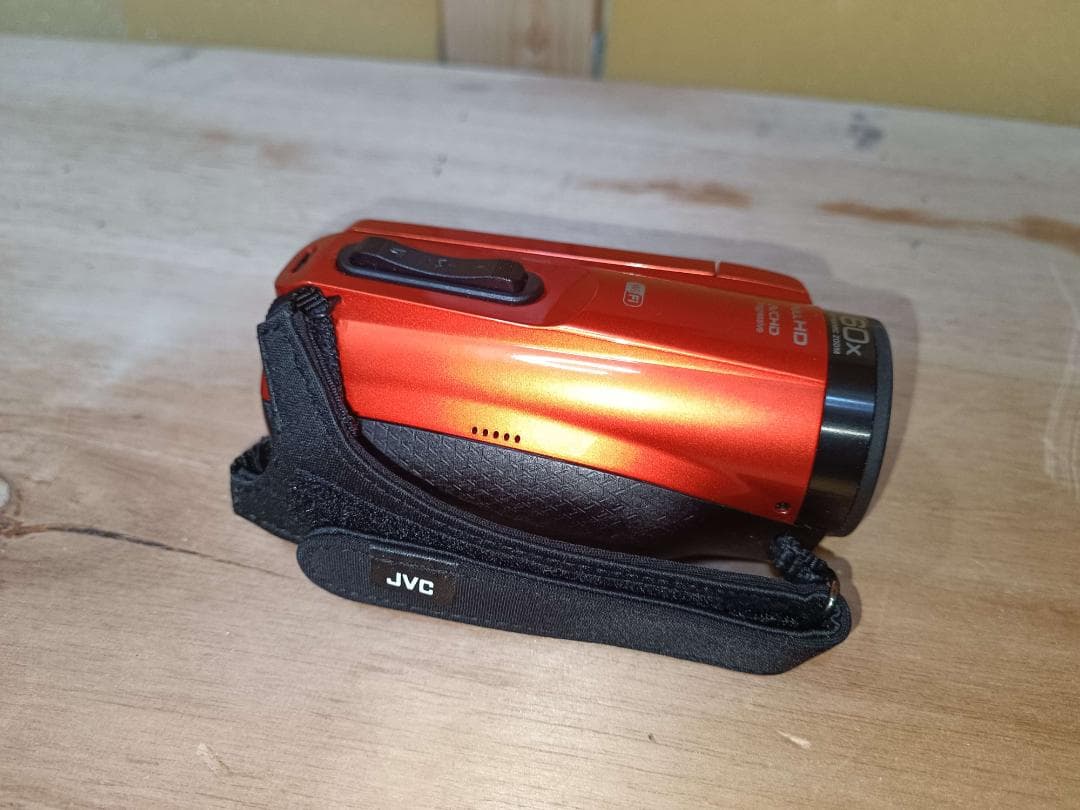 【防水/防塵/耐衝撃/耐低温】JVC Everio R GZ-RX680-D