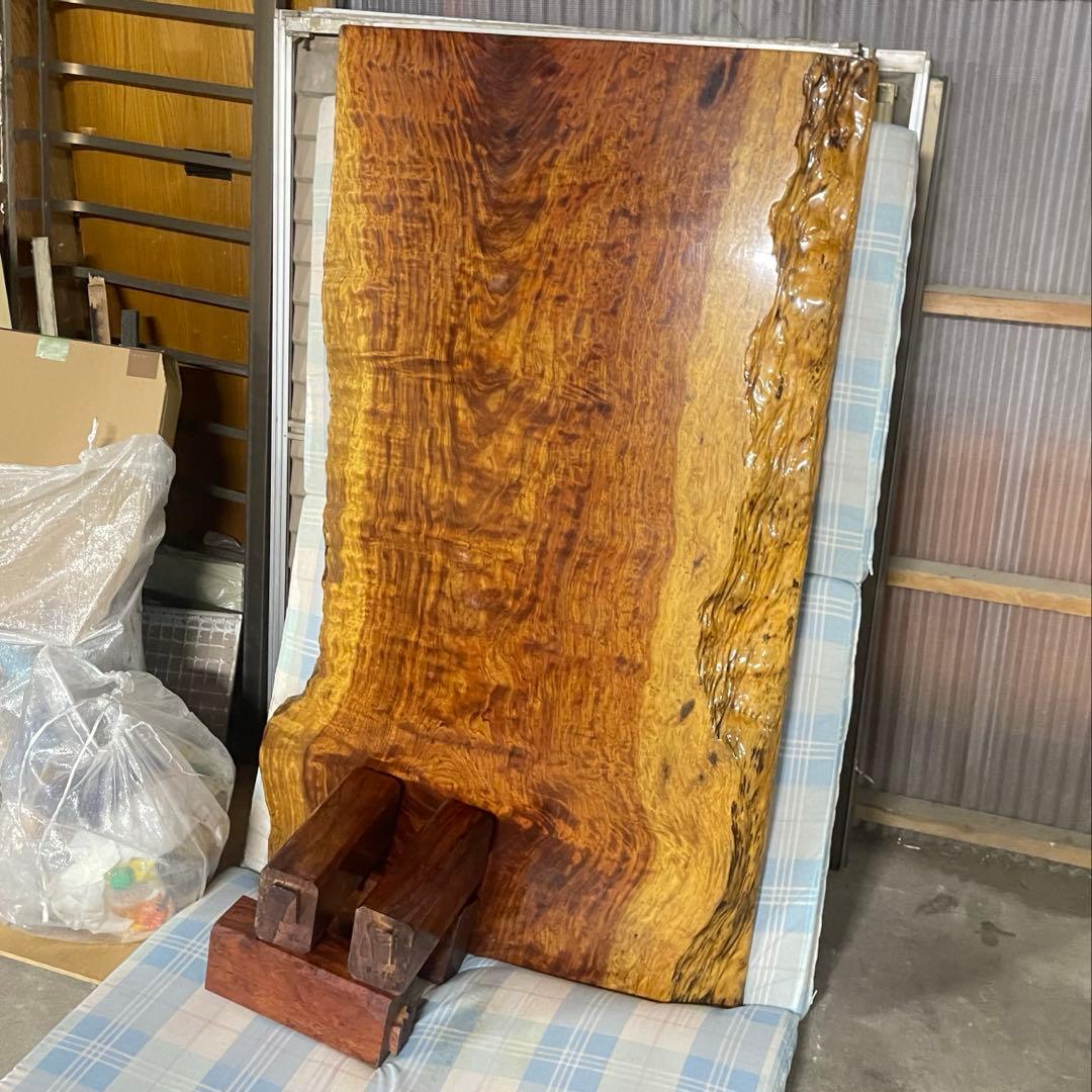 Y*i様 天然　花梨（カリン) 一枚板　高級大型テーブル　瘤　中古　座卓