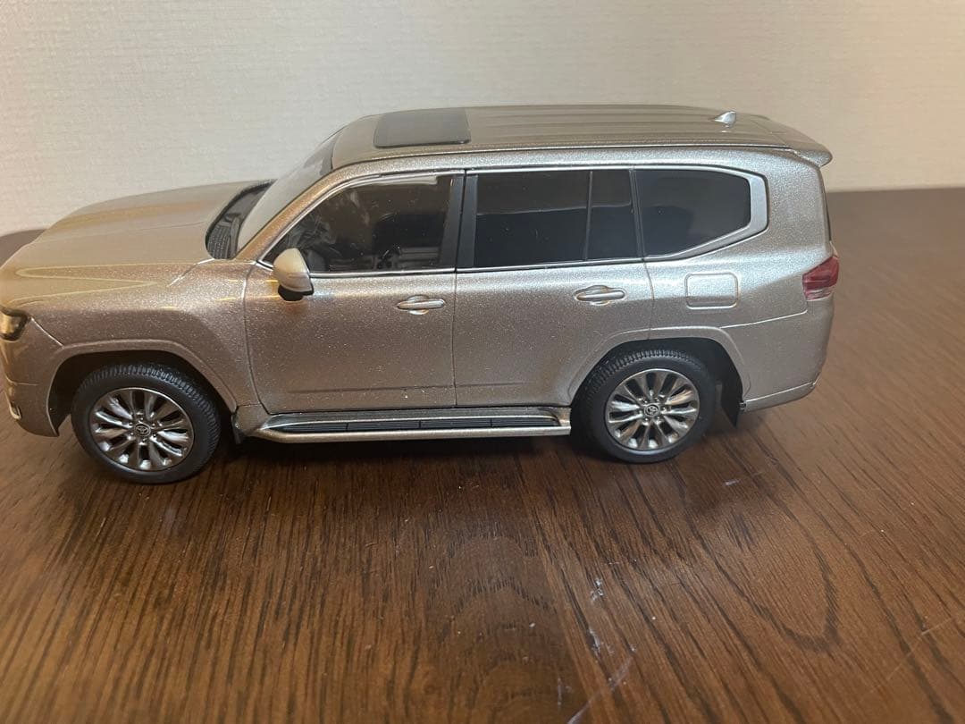 1/30 色見本　ミニカー　店頭展示用　非売品　ランクル