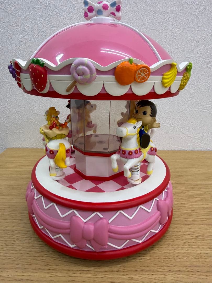 ペコちゃんメリーゴーランド