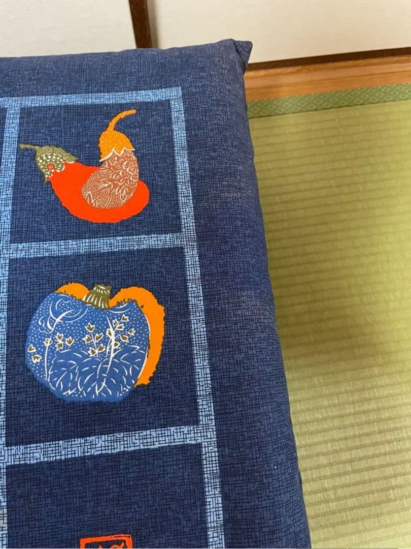 座布団10枚セット（座布団袋付き）　52cm×50cm