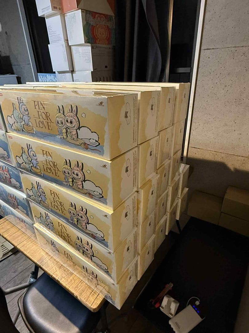 PIN FOR LOVE アソートボックス (A-M) (N-Z) 10box