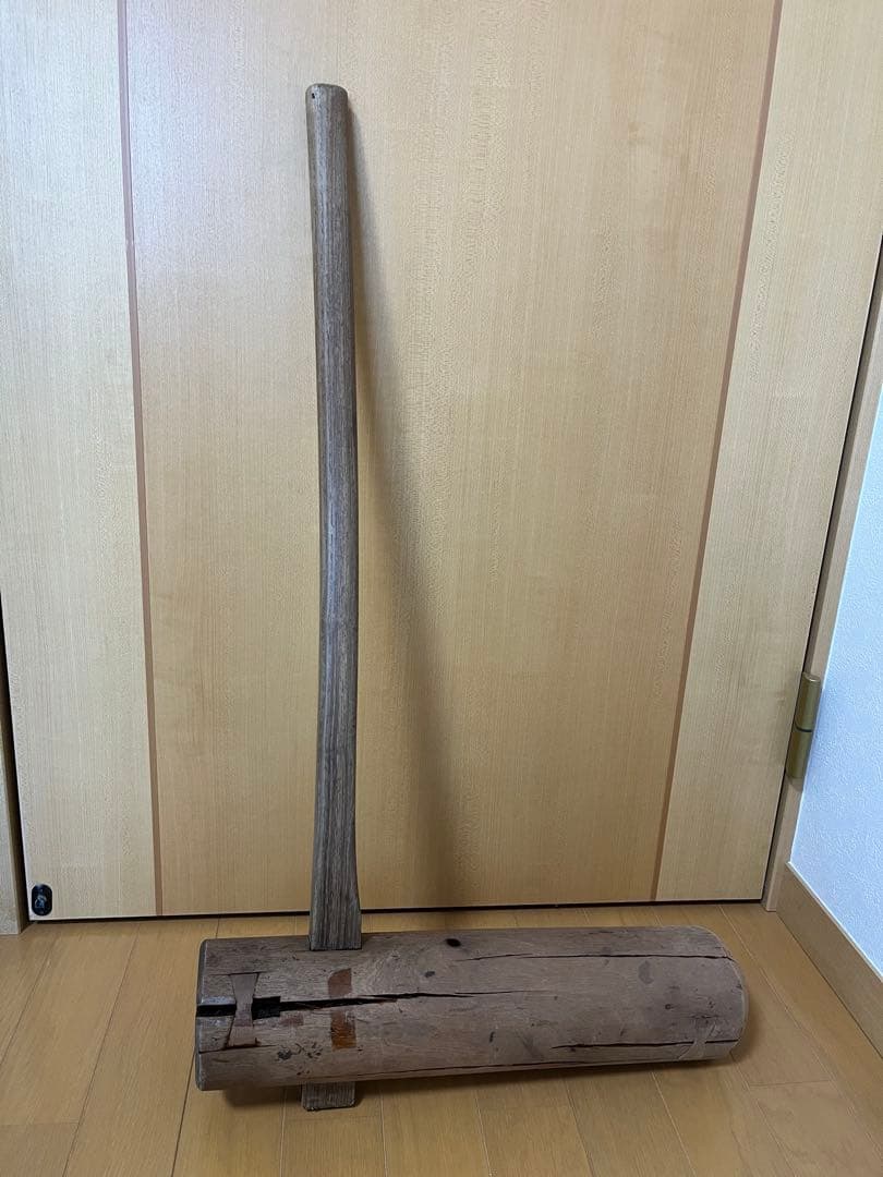 餅つき用の杵（きね）