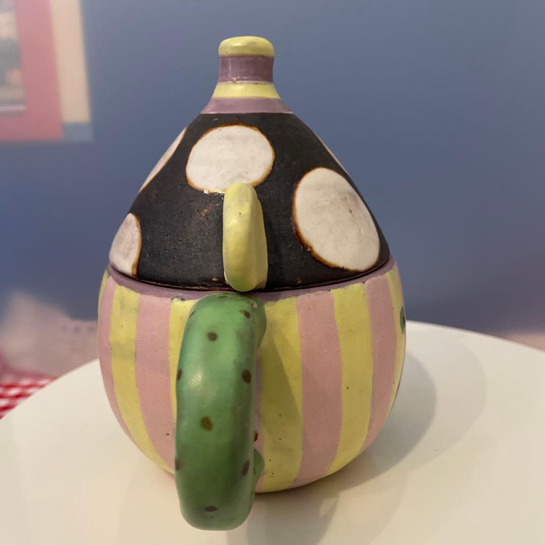 小林美風さん　水玉帽子が可愛い蓋つきマグカップ　スープカップ　ピンクイエロー