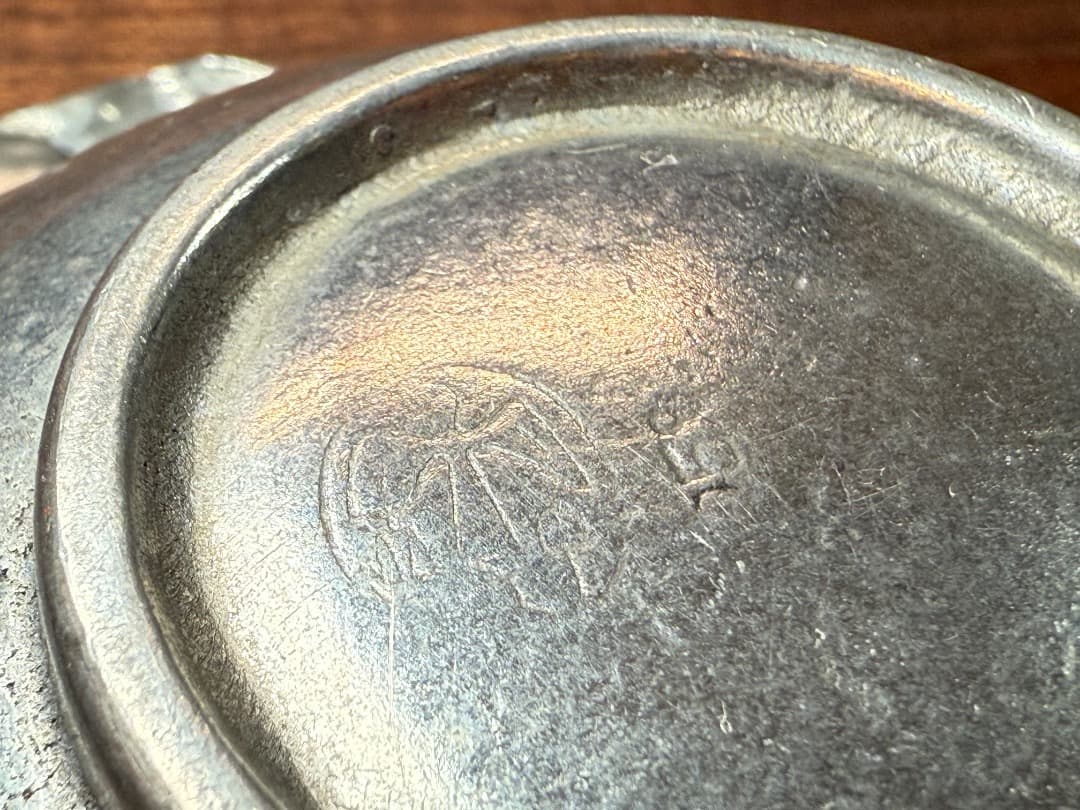 【アンティーク】ピューター製 小物入れ イチゴ