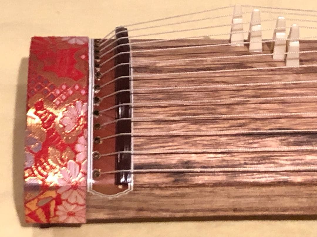ミニ琴　全長約42cm　短琴　和楽器 13弦お箏 琴爪付き　お正月