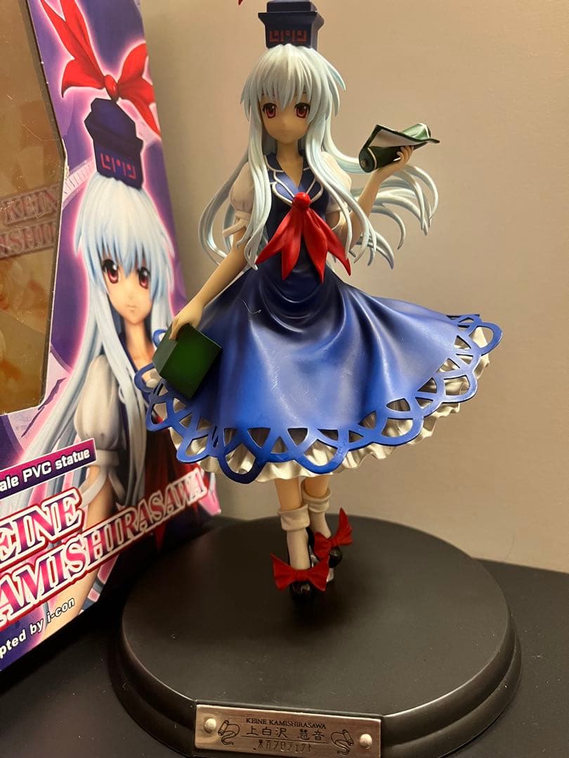 射命丸文、上白沢慧音フィギュア2点セット