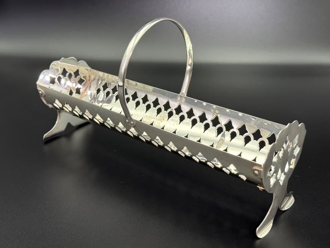 英国アンティーク Yeoman Plate 銀メッキ ナプキンホルダー／トレイ