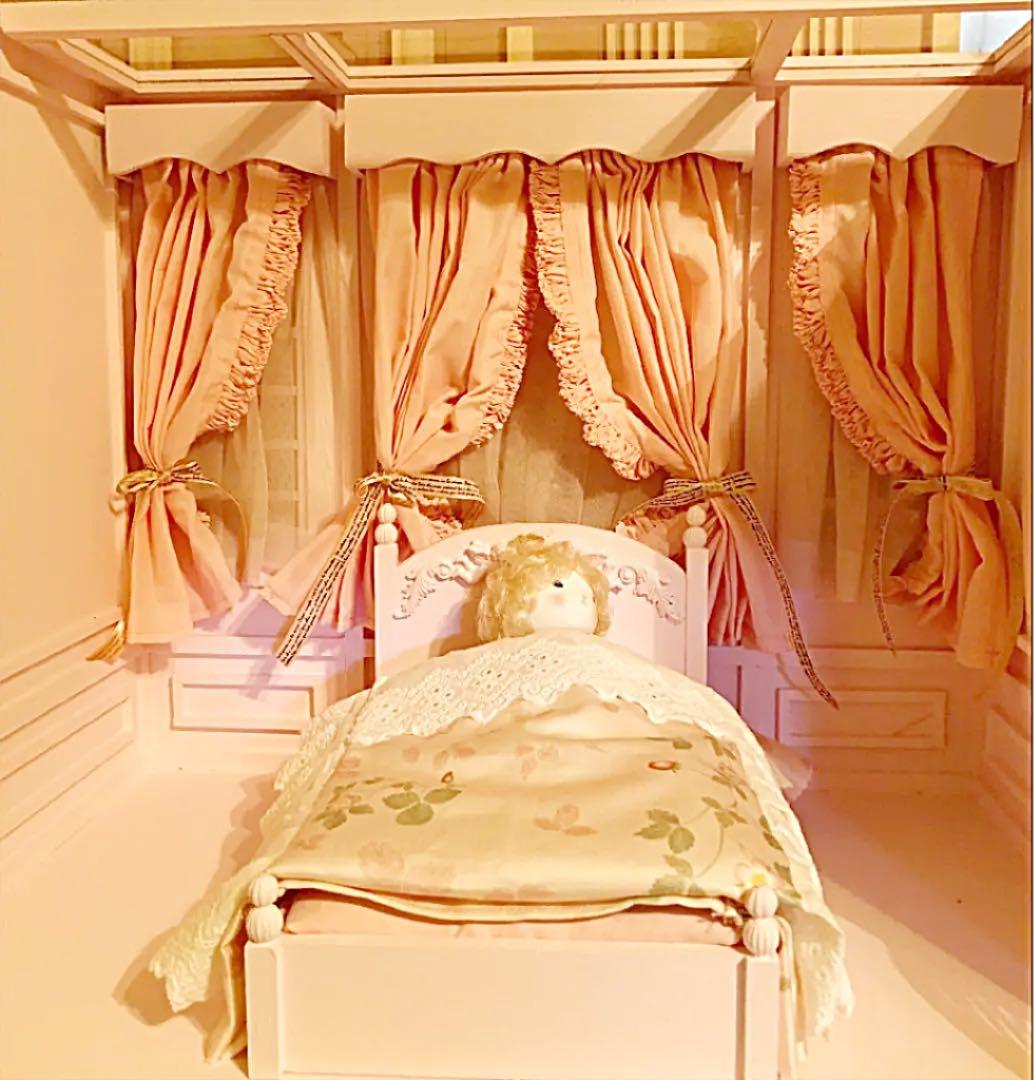 なおちゃん様❤ ポップマート ドールハウス４面  ベビーベッド