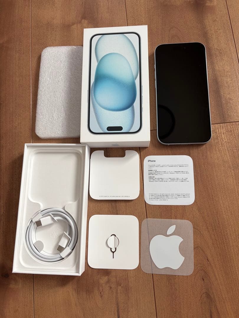 iPhone 15 256GB ブルー　本体
