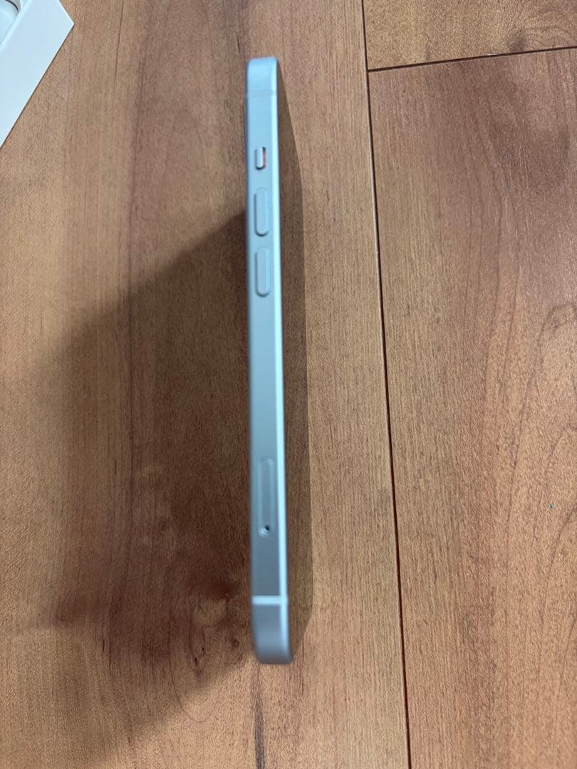 iPhone 15 256GB ブルー　本体