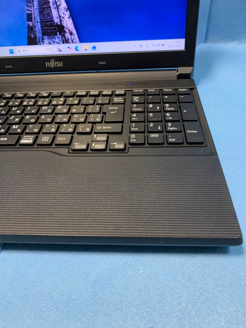 富士通/6th i3/Win11Pro/Office2021/新SSD/8GB⑧