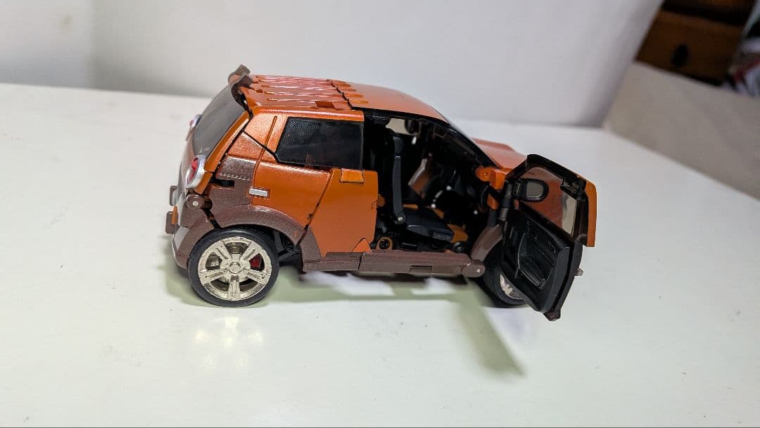 UNIQUETOYS DUMBER トランスフォーマー マッドフラップ似 MP