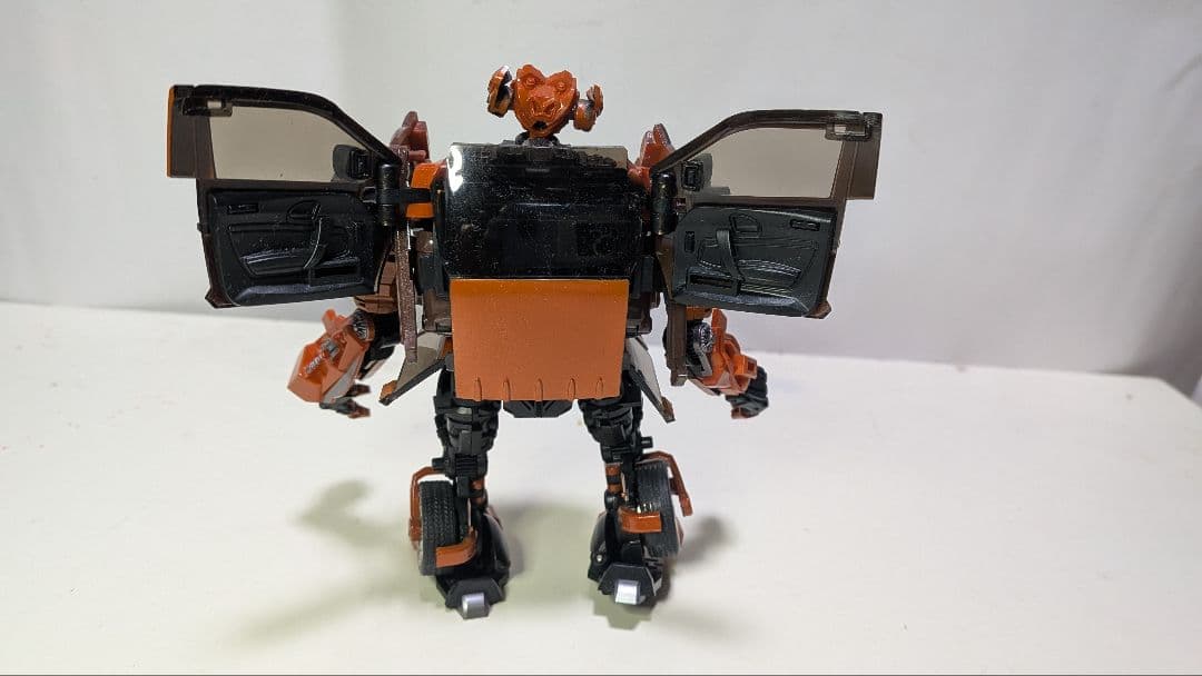 UNIQUETOYS DUMBER トランスフォーマー マッドフラップ似 MP